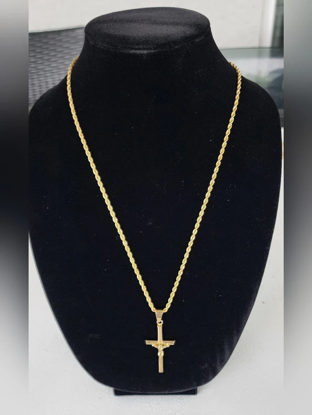 Gold Cross Pendant Necklace For Men Or Women Jewelry